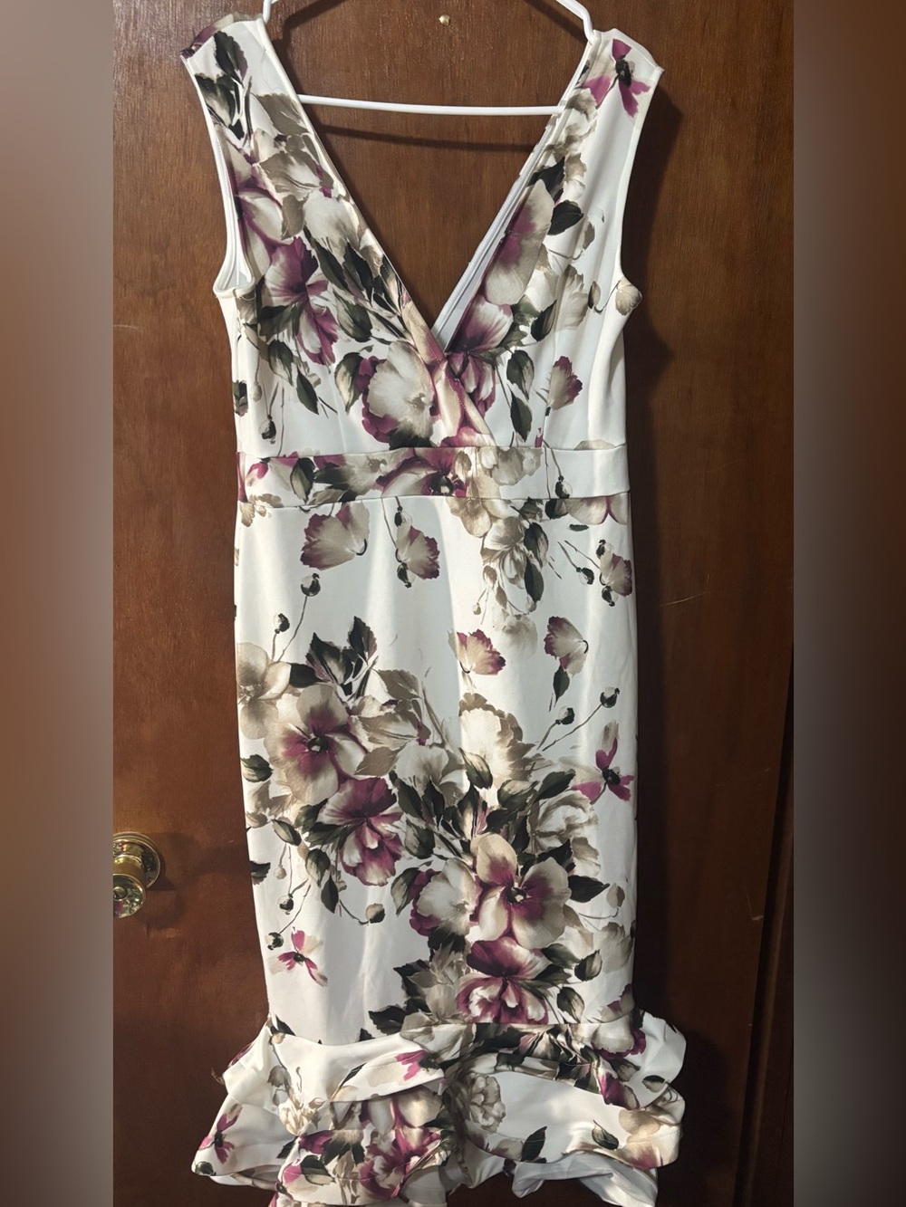 Sleeveless White Floral V-Neck Midi Dress with Pink Accents
